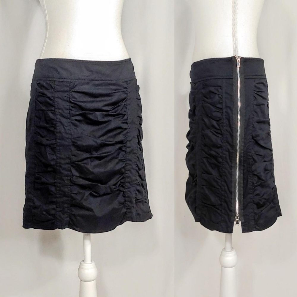 Subversive side zip skirt